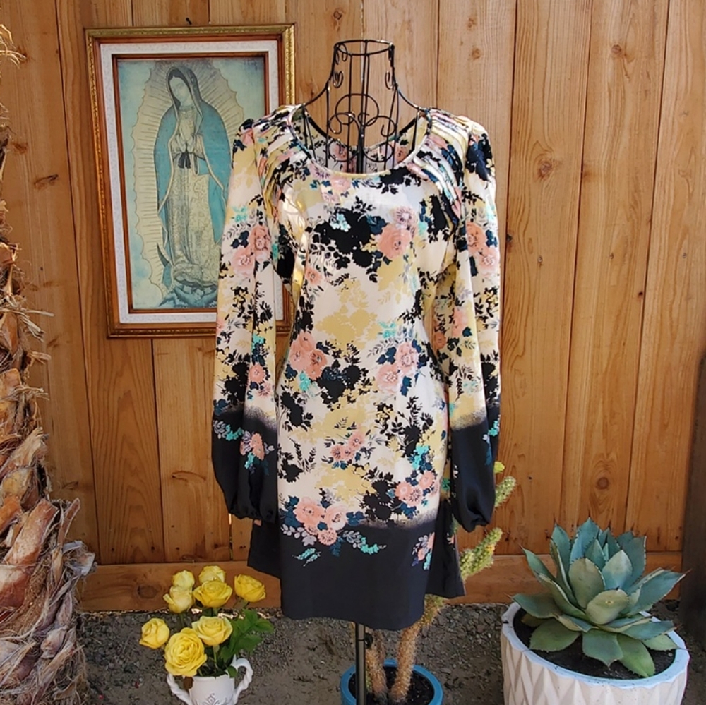 Xhilaration floral Dress Medium
